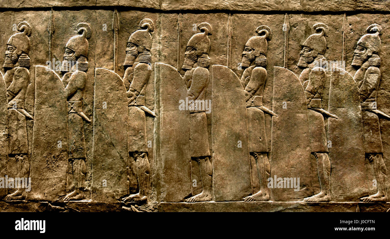 Die königliche Löwen jagen König Assurbanipals aus Nord-Palast von Ninive 645-635 v. Chr. Mesopotamien Irak Assyrien (König Assurbanipal oder Ashshurbanipal, Sohn von Esarhaddon und der letzte starke König des neuassyrischen Reiches (934 – 609 v. Chr.) Details Stockfoto