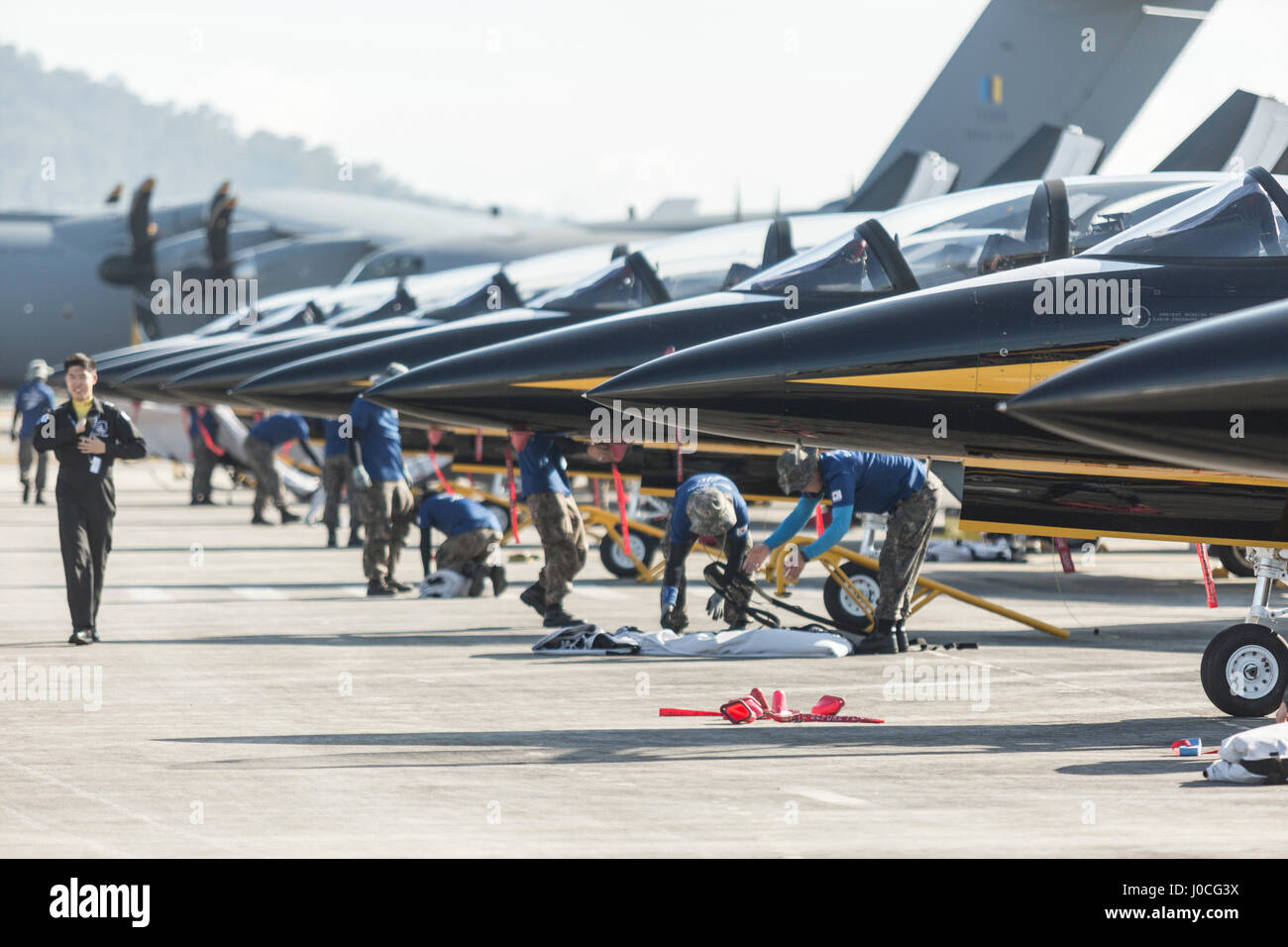 Republik von Korea Air Force Black Eagles, auf dem Rollfeld in Langkawi International Maritime und Luft-und Raumfahrt (LIMA) Ausstellung 2017 Stockfoto