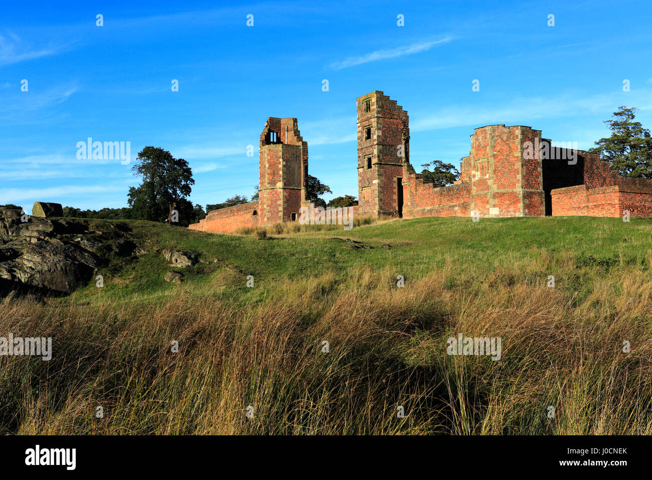 Die Ruinen von Bradgate House im Zentrum von Bradgate Park, Leicestershire, England; Großbritannien; UK Stockfoto