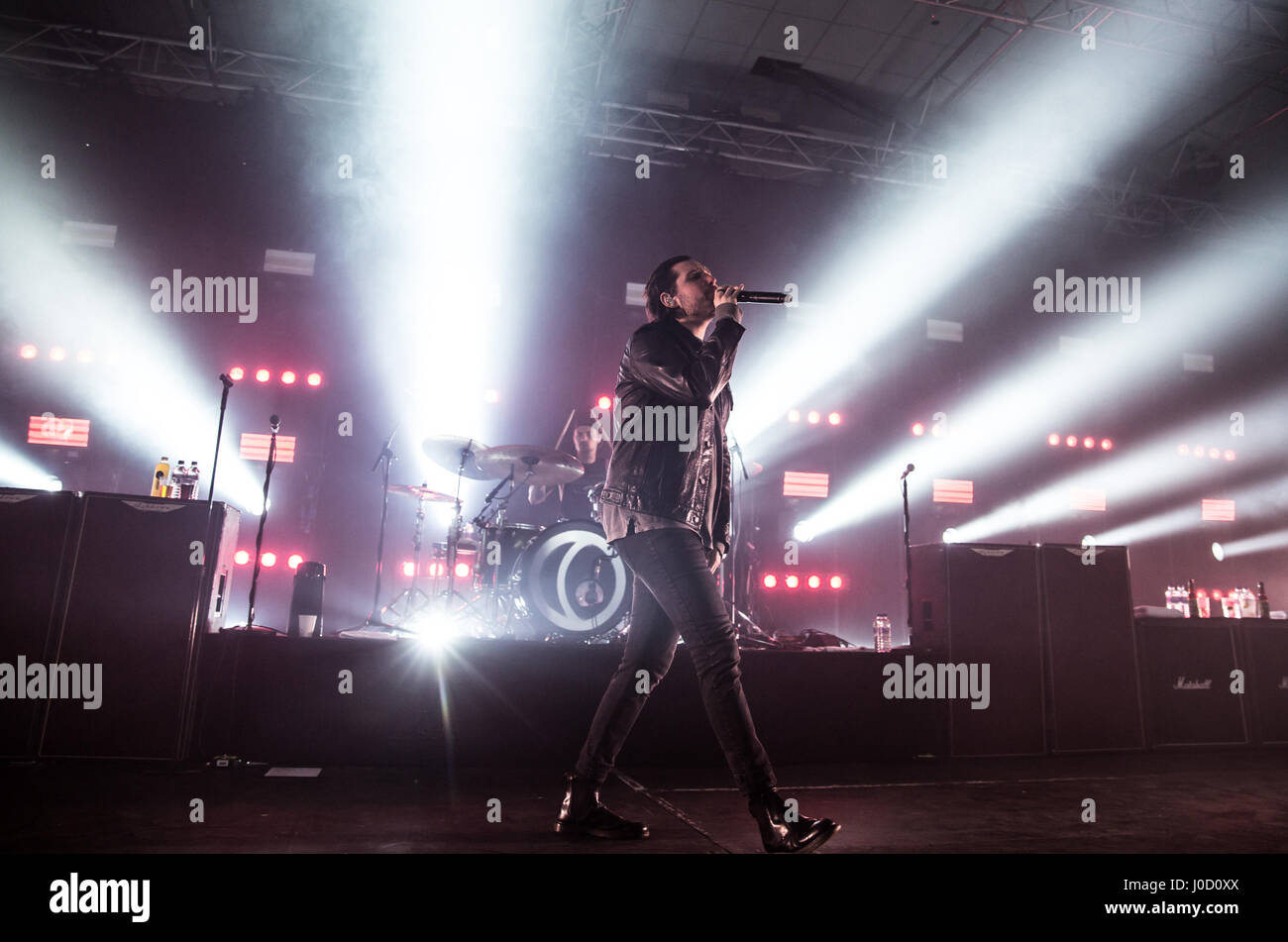 Bournemouth, UK. 11. April 2017. Ihr mich an sechs lebt in Bournemouth International Centre. Bildnachweis: Charlie Raven/Alamy Live-Nachrichten Stockfoto