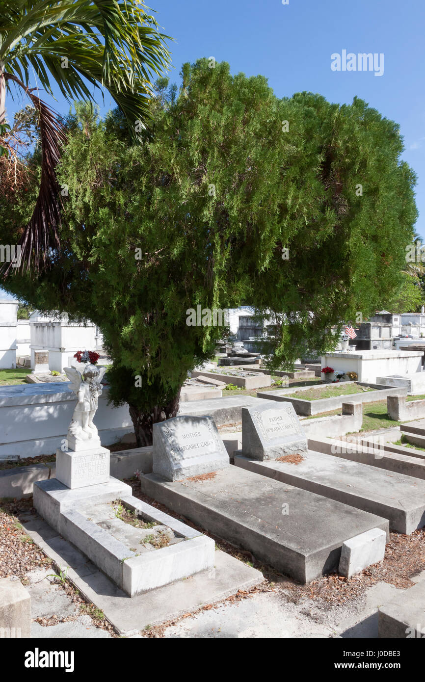 Grabsteine in der berühmten Key West Cemetery, Key West, Florida. Stockfoto