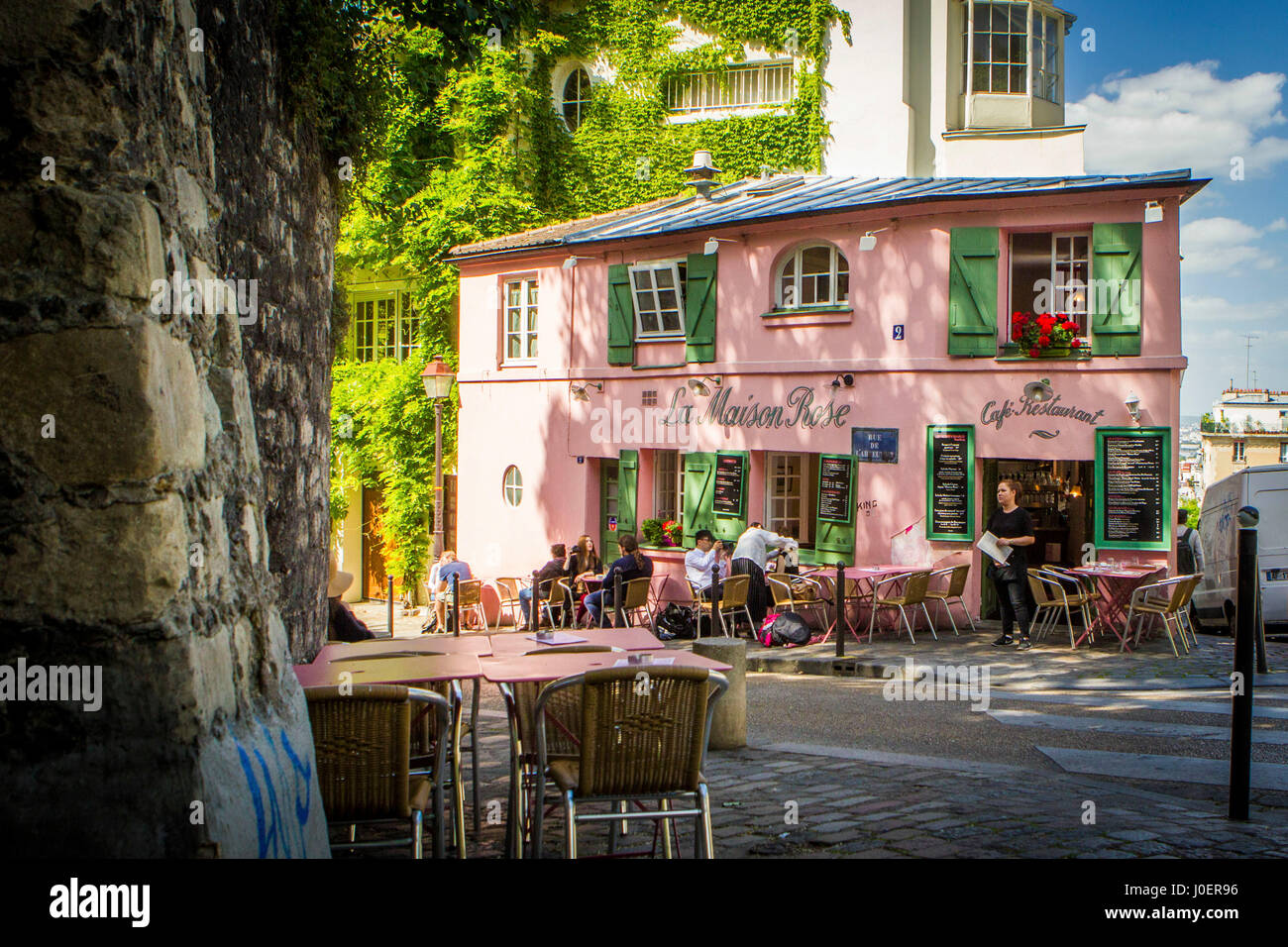 La Maison Rose Cafe im Stadtteil Montmartre von Paris. Stockfoto