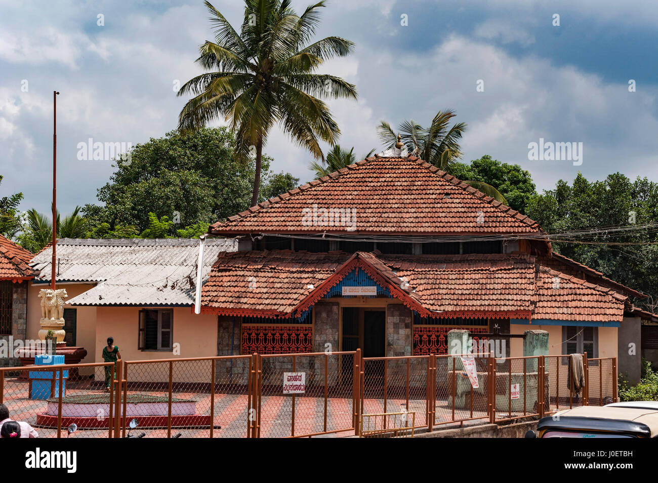 Altes Haus, Sirsi, Uttar Karnataka, Karnataka, Indien, Asien Stockfoto