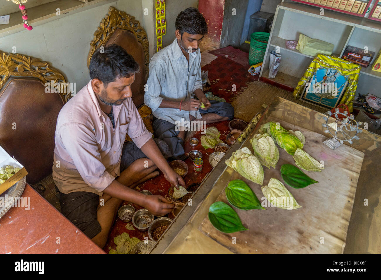 Paan Geschäfte in Varanasi, Uttar Pradesh, Indien, Asien Stockfoto Paan Geschäfte in Varanasi, Uttar Pradesh, Indien, Asien Stockfoto