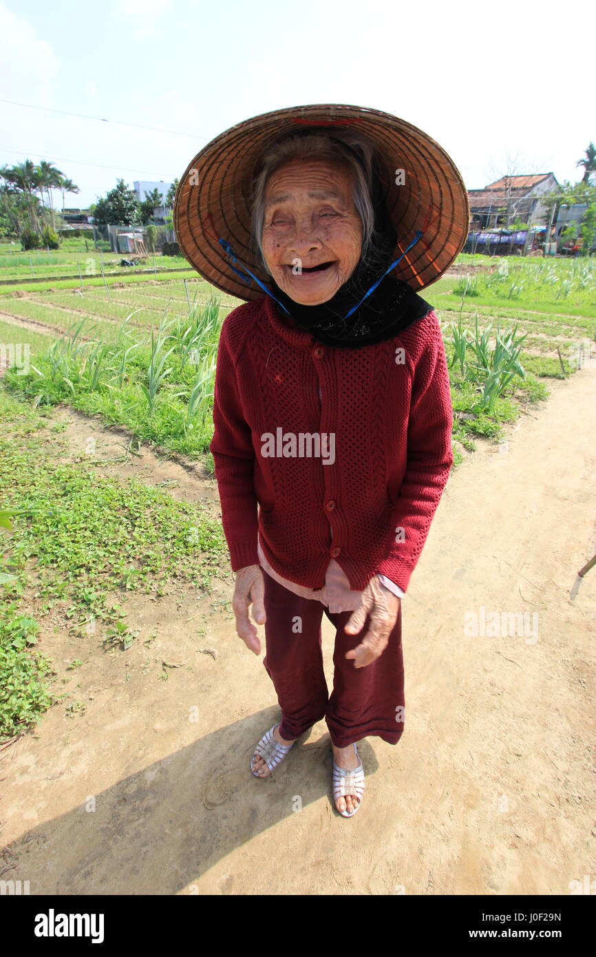 Eine glückliche alte paar auf einem Bauernhof, Hoi an, Vietnam Stockfoto