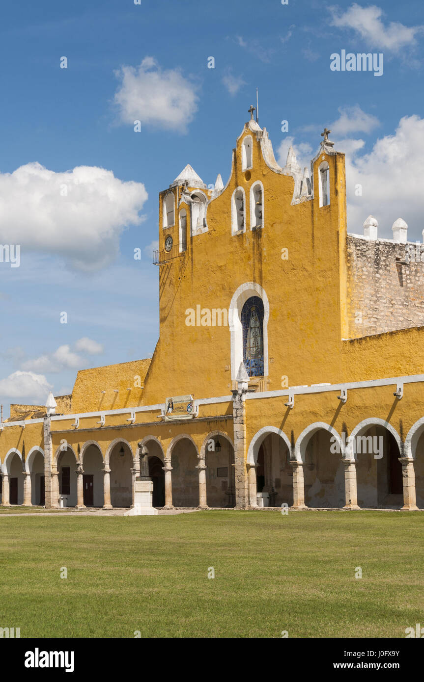 Mexiko, Yucatan, Izamal, Santuario De La Virgen de Izamal Stockfoto