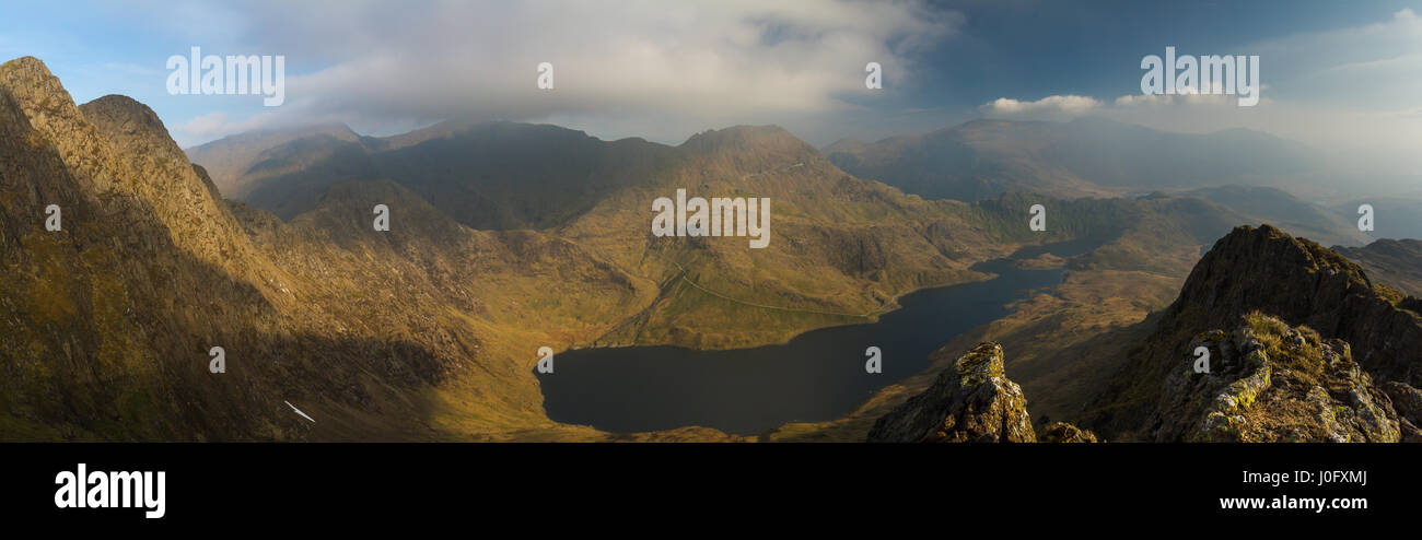 Llyn Sheetrim und Snowdon, Wales Stockfoto