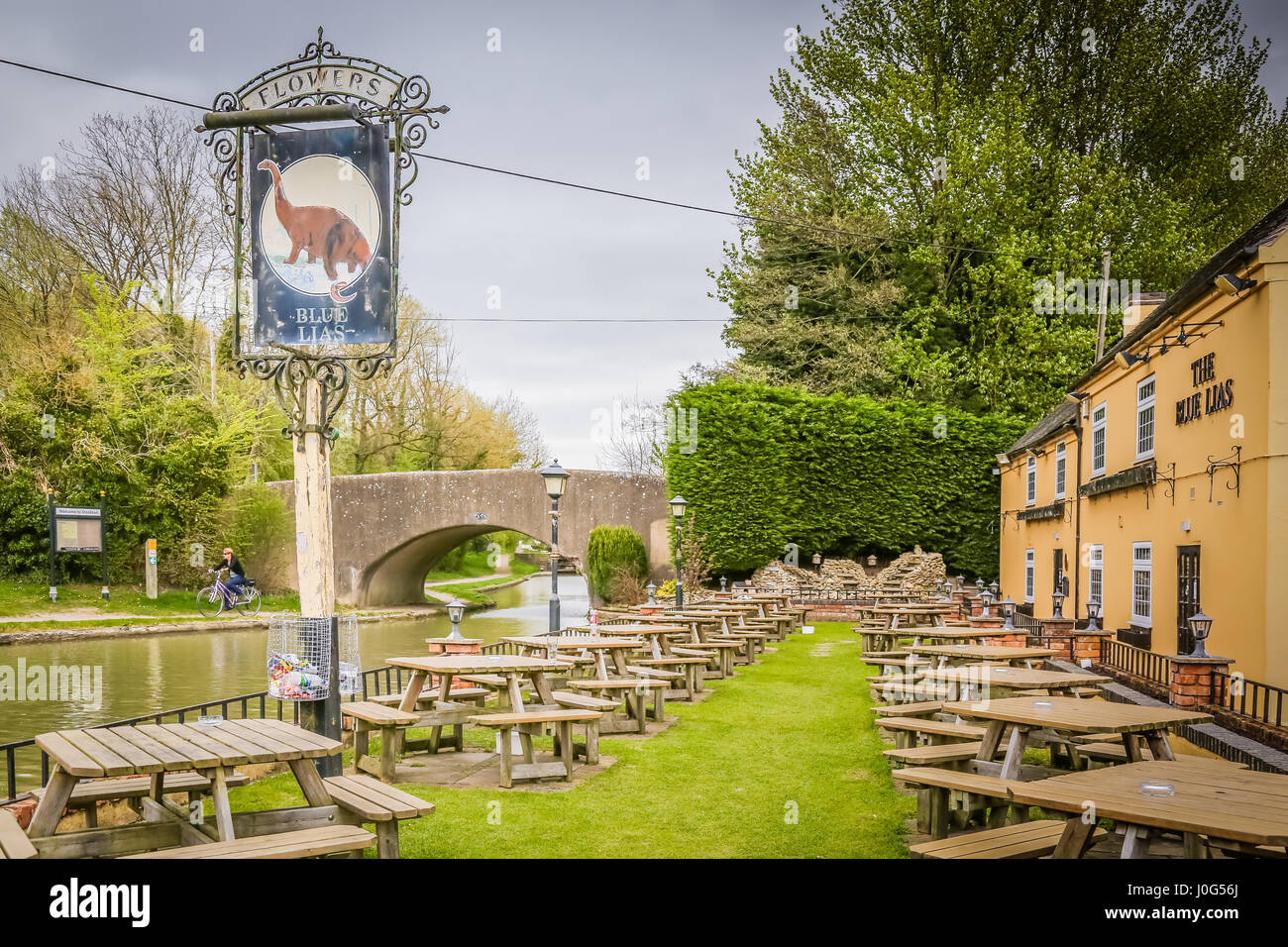 Der blaue Lias Pub in Stockton, Warwickshire Stockfoto