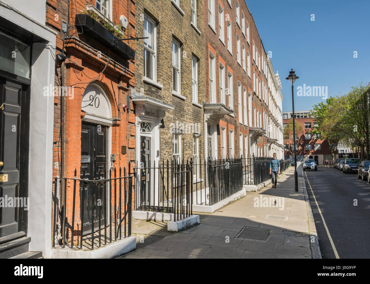 Unabhängige Geschäfte und Einzelhändler in Rugby-Straße in Bloomsbury, London, UK Stockfoto