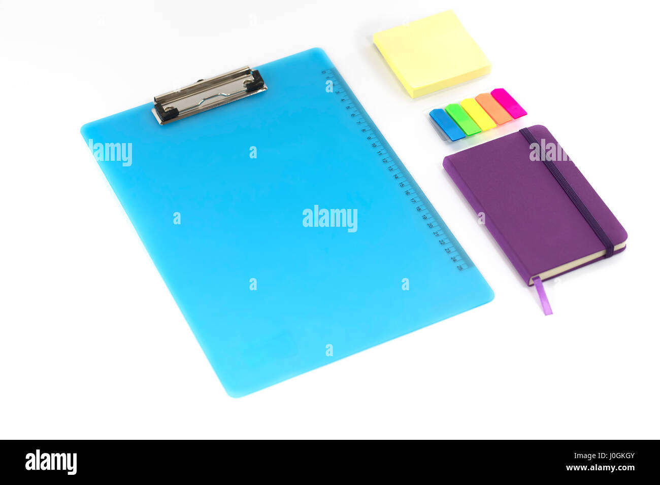 Kunststoffplatte, Speicher Hinweis, Notebook, Korrektur Stift isoliert auf weißem Hintergrund Stockfoto