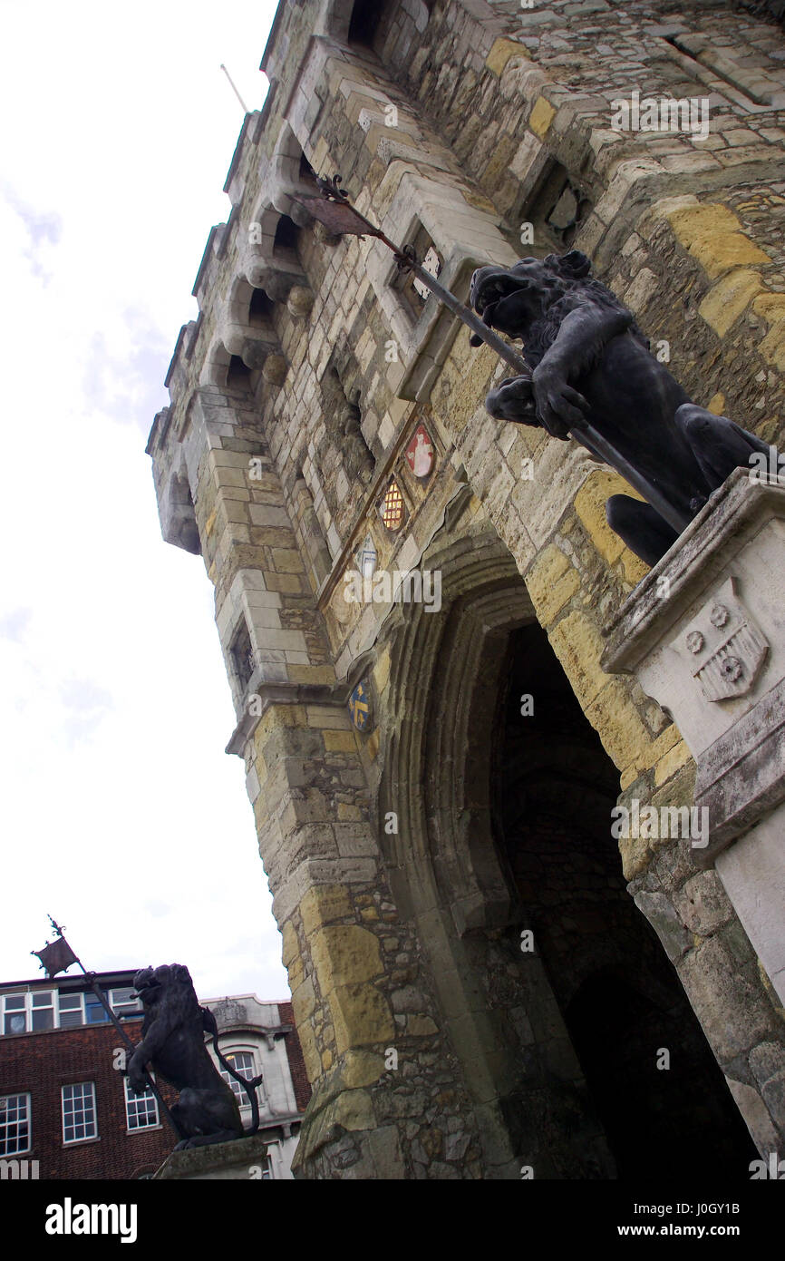 Southampton ist an der Südküste Englands und ist die größte Stadt in der zeremoniellen Grafschaft Hampshire Stockfoto