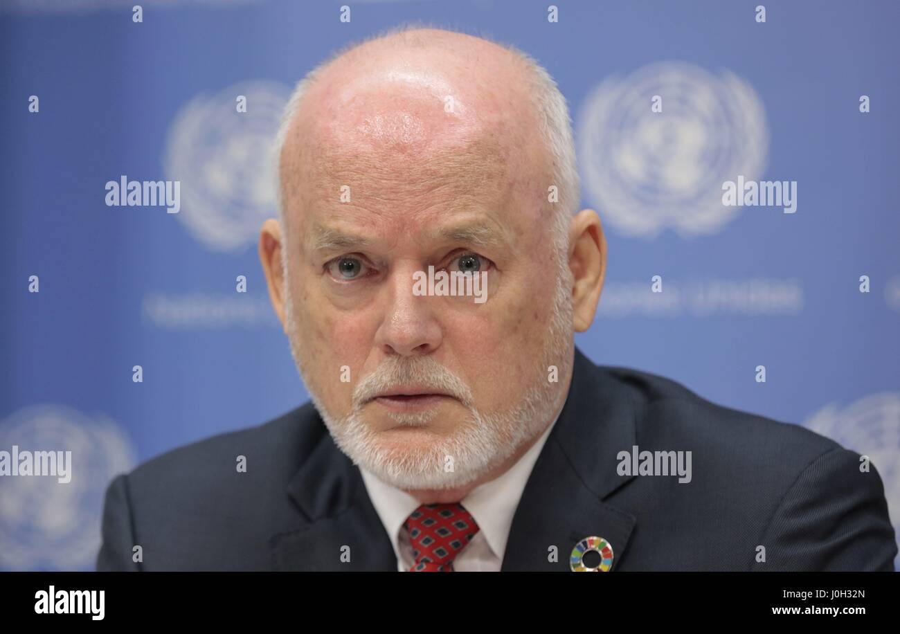 Vereinten Nationen, New York, USA, 11. April 2017 - Peter Thomson, Präsident der UNO-Generalversammlung bei der Ankündigung des World Ocean Festival (4. Juni 2017) heute am Hauptsitz UNO in New York. Foto: Luiz Rampelotto/EuropaNewswire | Verwendung Weltweit/Picture alliance Stockfoto