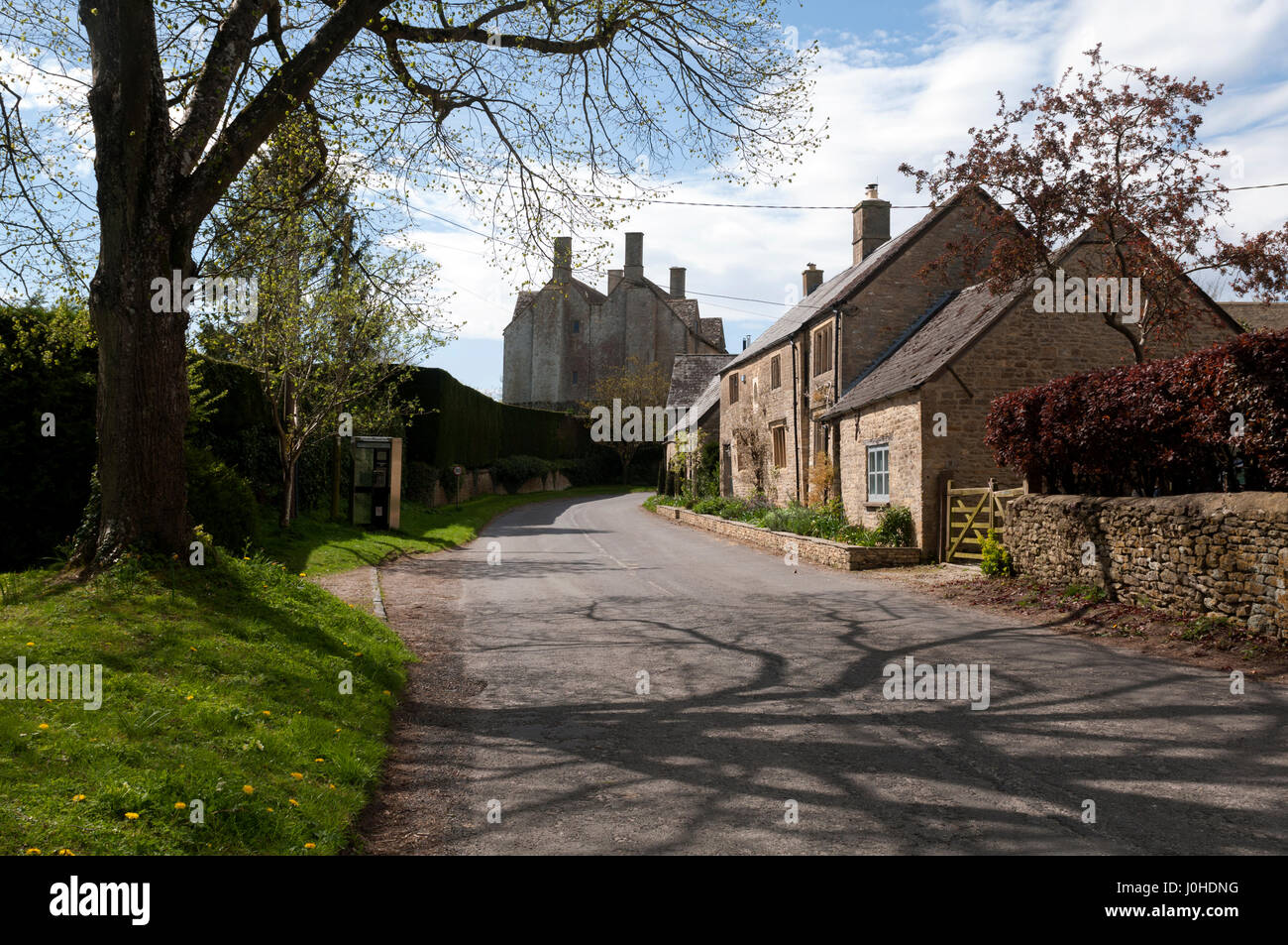 Idbury Dorf im Frühling, Oxfordshire, England, UK Stockfoto