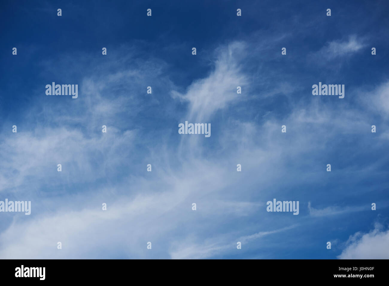 Blauen Skyline am Tageszeit. Abstrakte Natur Himmeltextur Stockfoto
