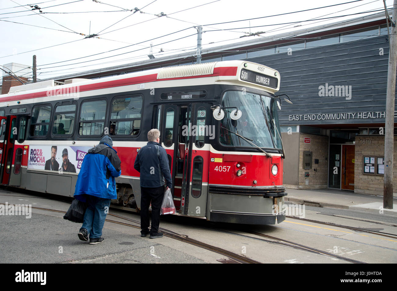 Kanada, Toronto. Die Strände. Straßenbahn, mit Passagieren über an Bord. Stockfoto