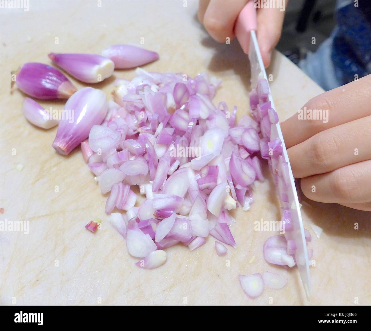 Gehackte rote Zwiebeln closeup Stockfoto