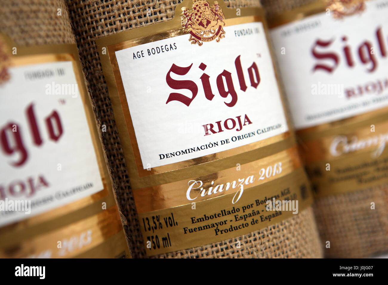 Flaschen spanischen Rioja aus dem Siglo-Weingut Stockfoto