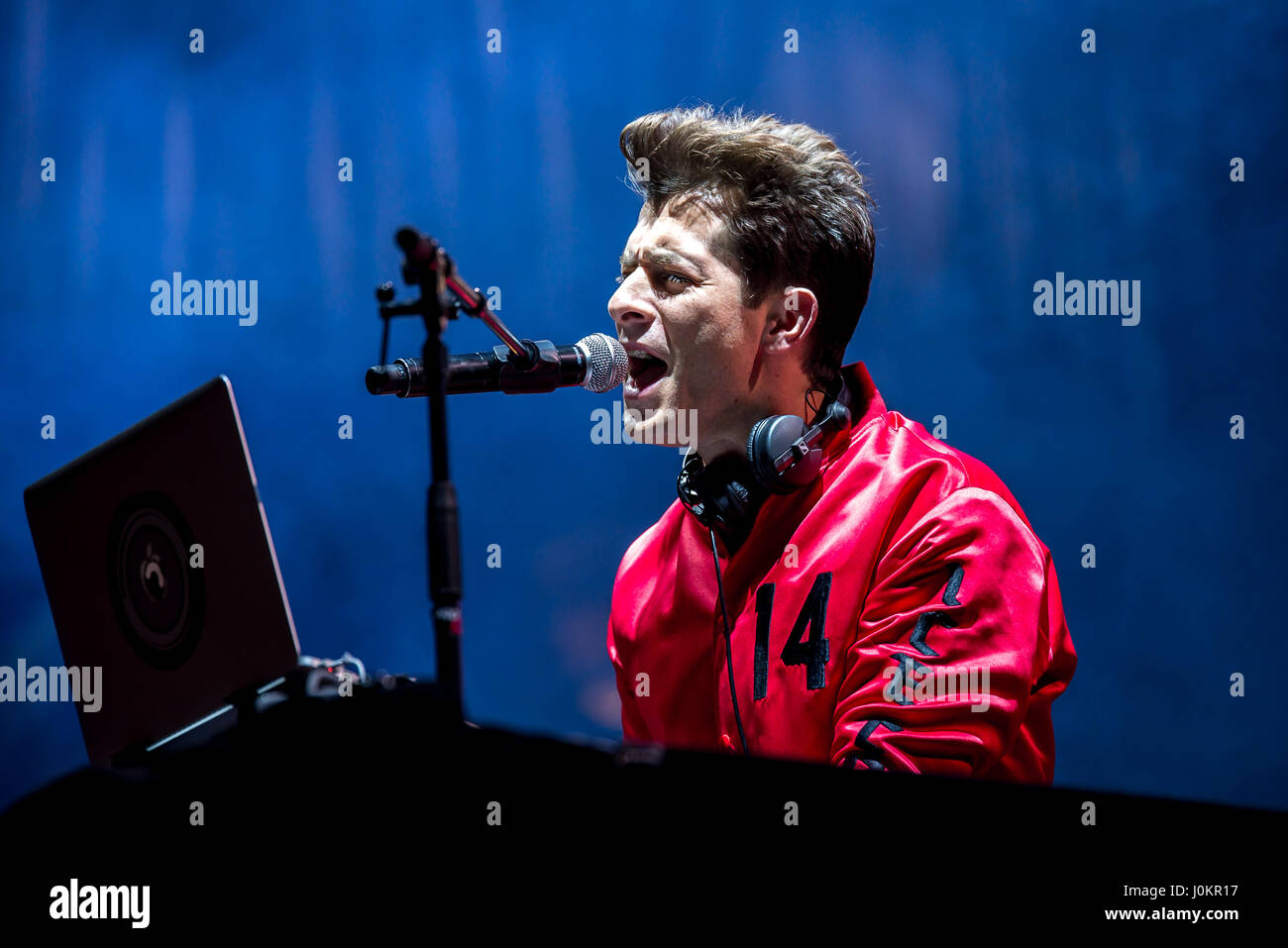 MADRID - SEP 10: Mark Ronson (berühmter Musiker, DJ, Sänger, Songwriter und Musikproduzent) führen im Konzert beim Dcode Music Festival am 10. September Stockfoto
