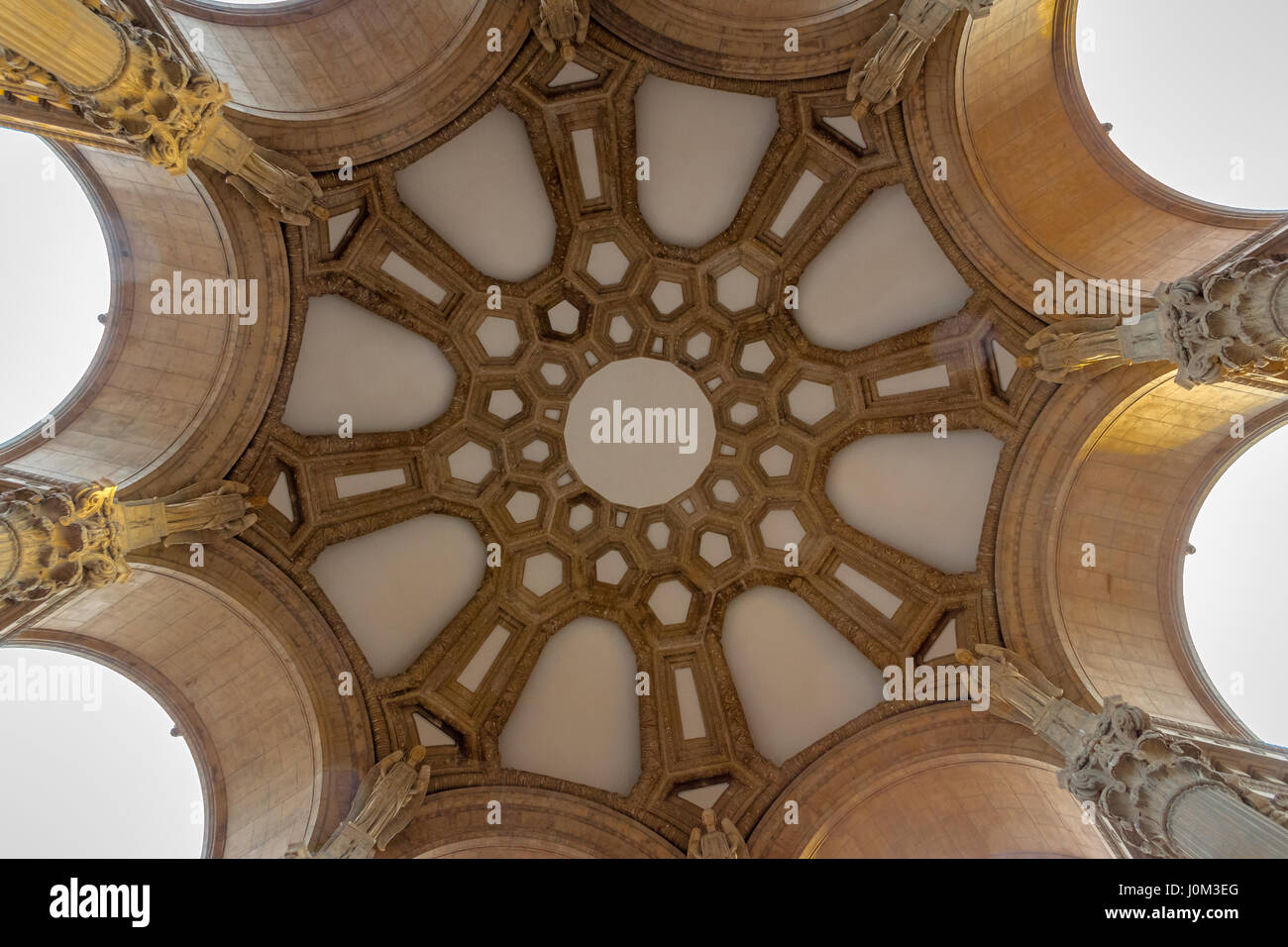 Kuppel-Decke der Palace of Fine Arts - San Francisco, Kalifornien, USA Stockfoto