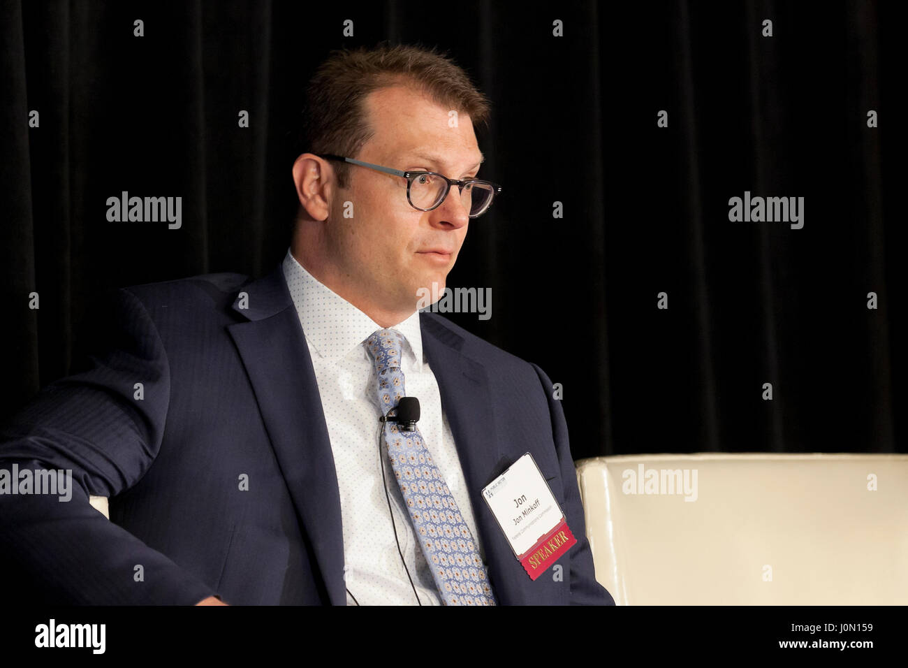 Jon Minkoff, Federal Communications Kommission Chief Data Officer, spricht auf Power Spieler Gipfel - 4. April 2017, Washington, DC USA Stockfoto