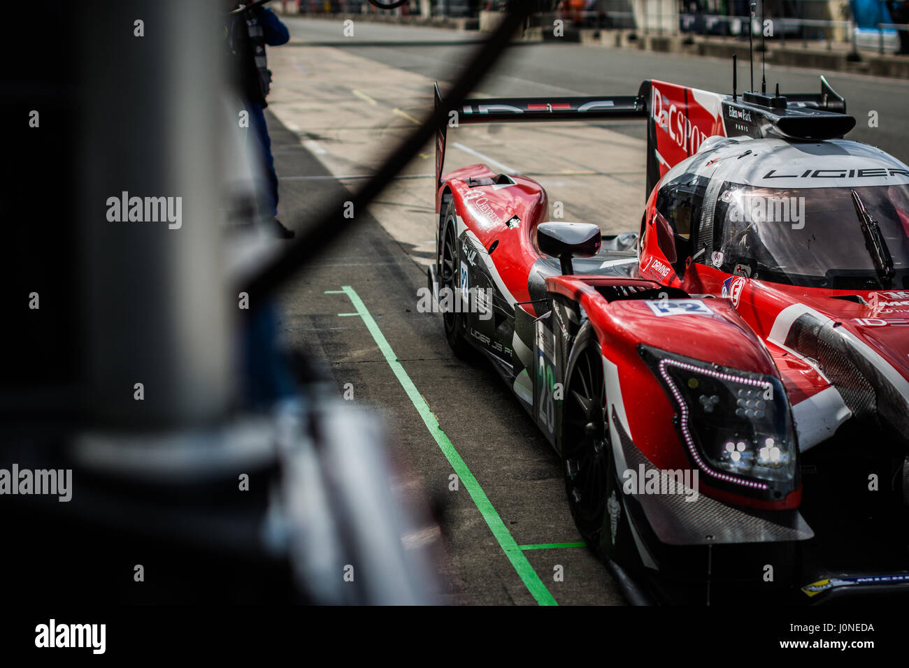 Towcester, Northamptonshire, UK. 15. April 2017. ELMS Rennteam IDEC Racing Sport treibt, während 4 Stunden von Silverstone die Europäische Le Mans Series in Silverstone (Foto: Gergo Toth / Alamy Live News) Stockfoto