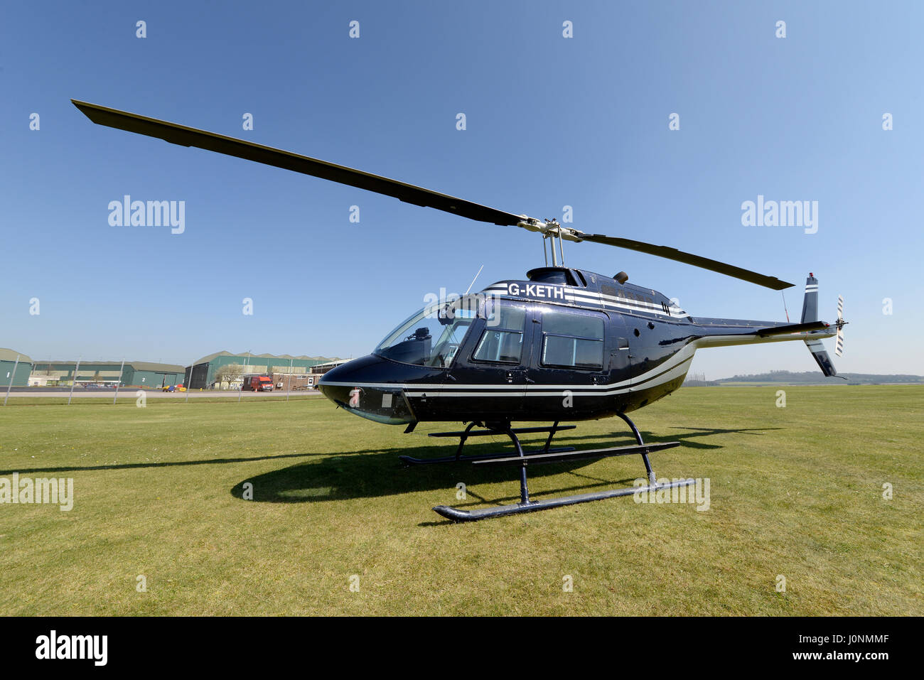 Agusta AB206B Hubschrauber in Middle Wallop, Hampshire, Großbritannien Stockfoto