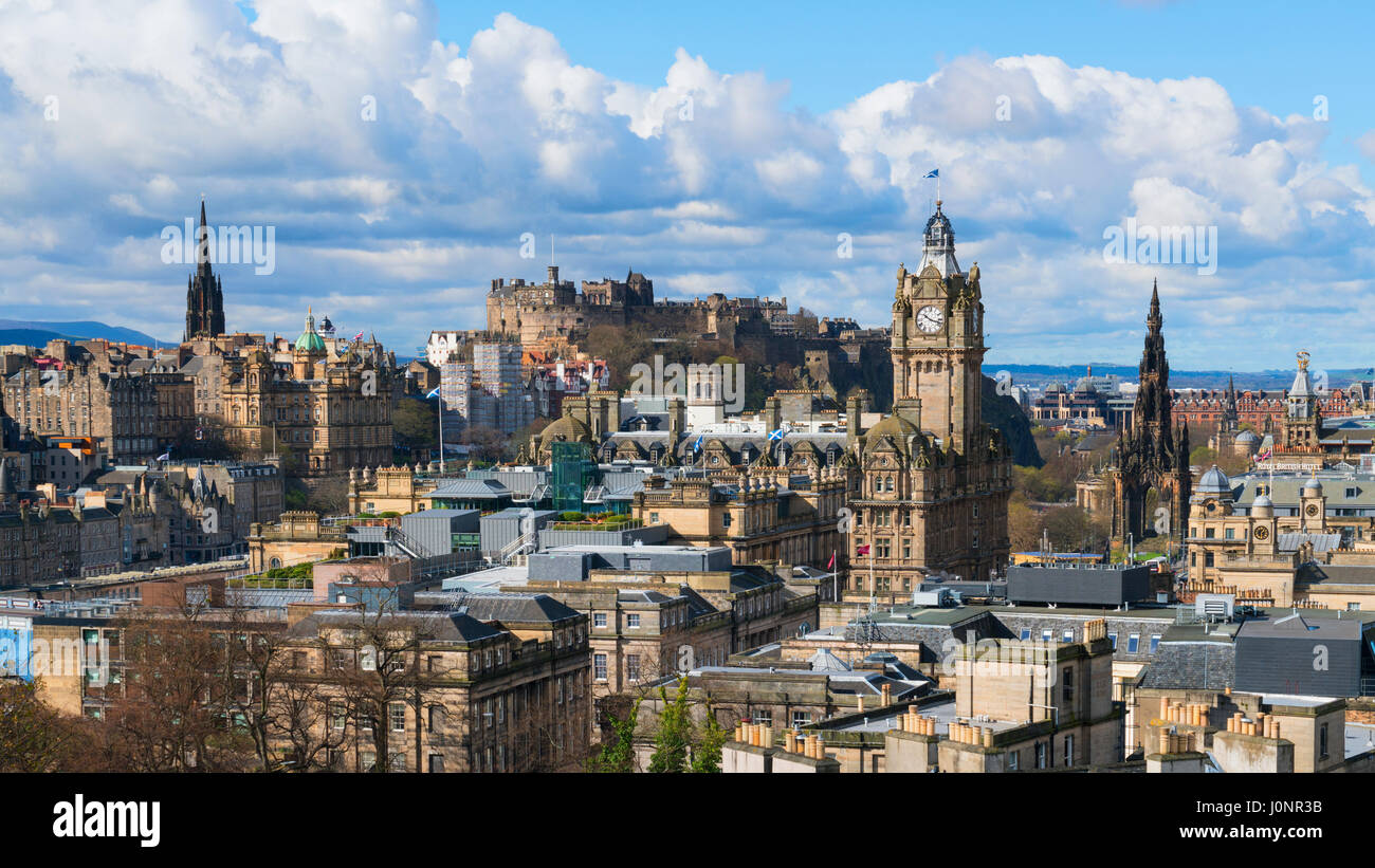Skyline der Stadt von Edinburgh vom Calton Hill, Schottland, Vereinigtes Königreich Stockfoto