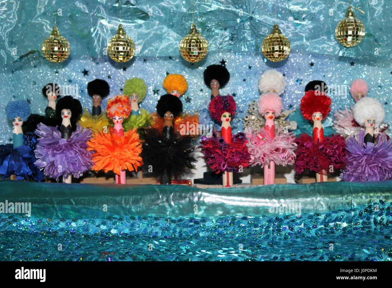 Dolly-Peg-Schönheitswettbewerb. Bühnenproduktion. Modellierten und altmodische in Perth Western Australia. Haare, Make-up und Kleidung Design von L. S. Summers. Stockfoto