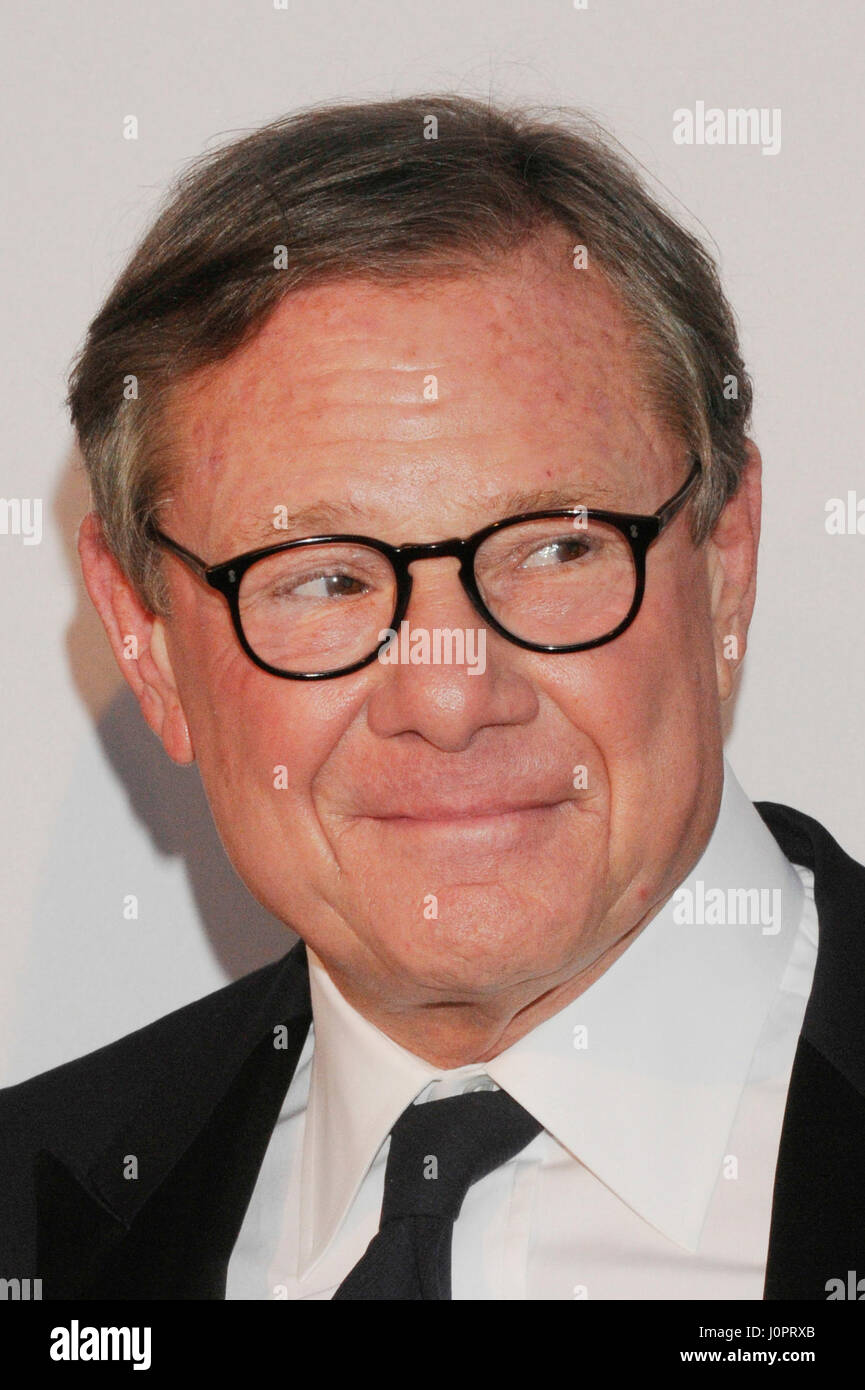 Michael Ovitz besucht breit Museum schwarze Krawatte konstituierende Abendessen an der breiten am 17. September 2015 in Los Angeles, Kalifornien. Stockfoto