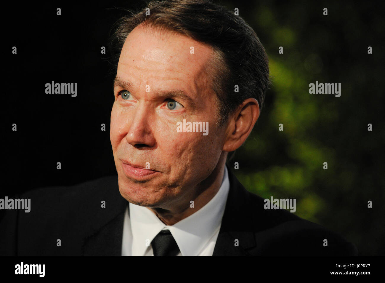 Jeff Koons besucht breit Museum schwarze Krawatte konstituierende Abendessen an der breiten am 17. September 2015 in Los Angeles, Kalifornien. Stockfoto