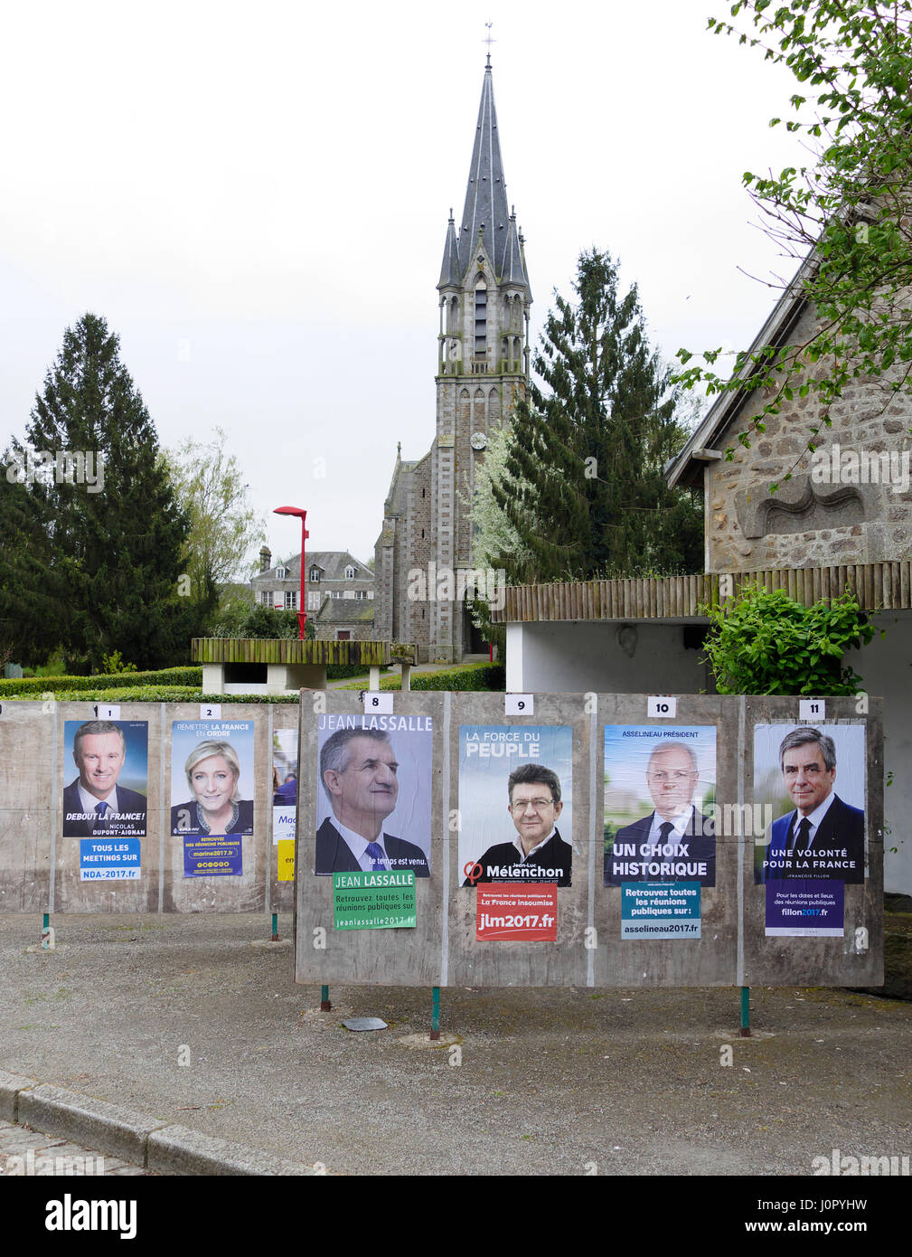 Präsidentschaftswahlen in Frankreich 2017, Plakate der Kandidaten für die erste Runde (23. April 2017). Stockfoto