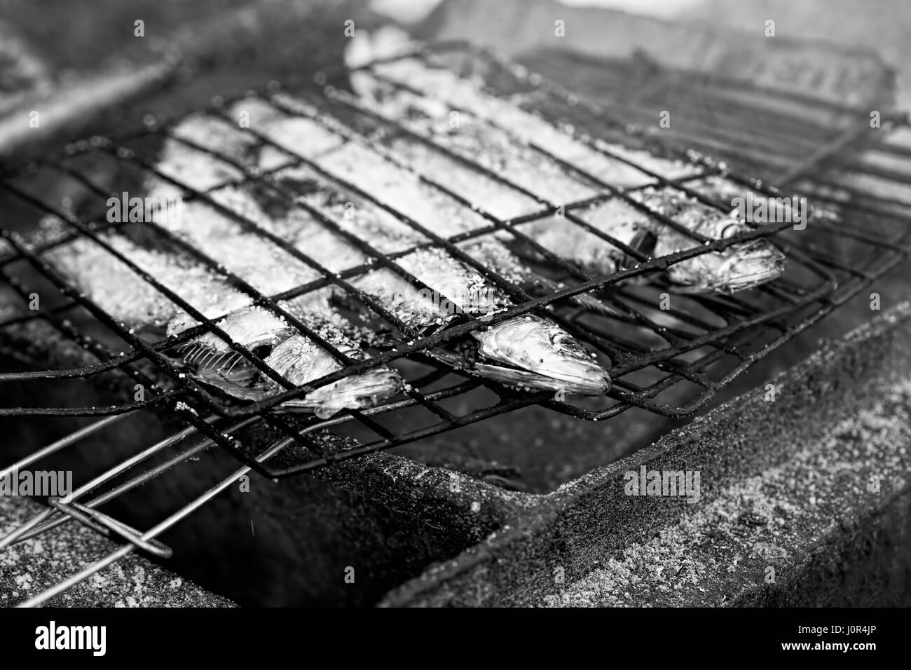 Sardinen auf Grill Marokko Stockfoto