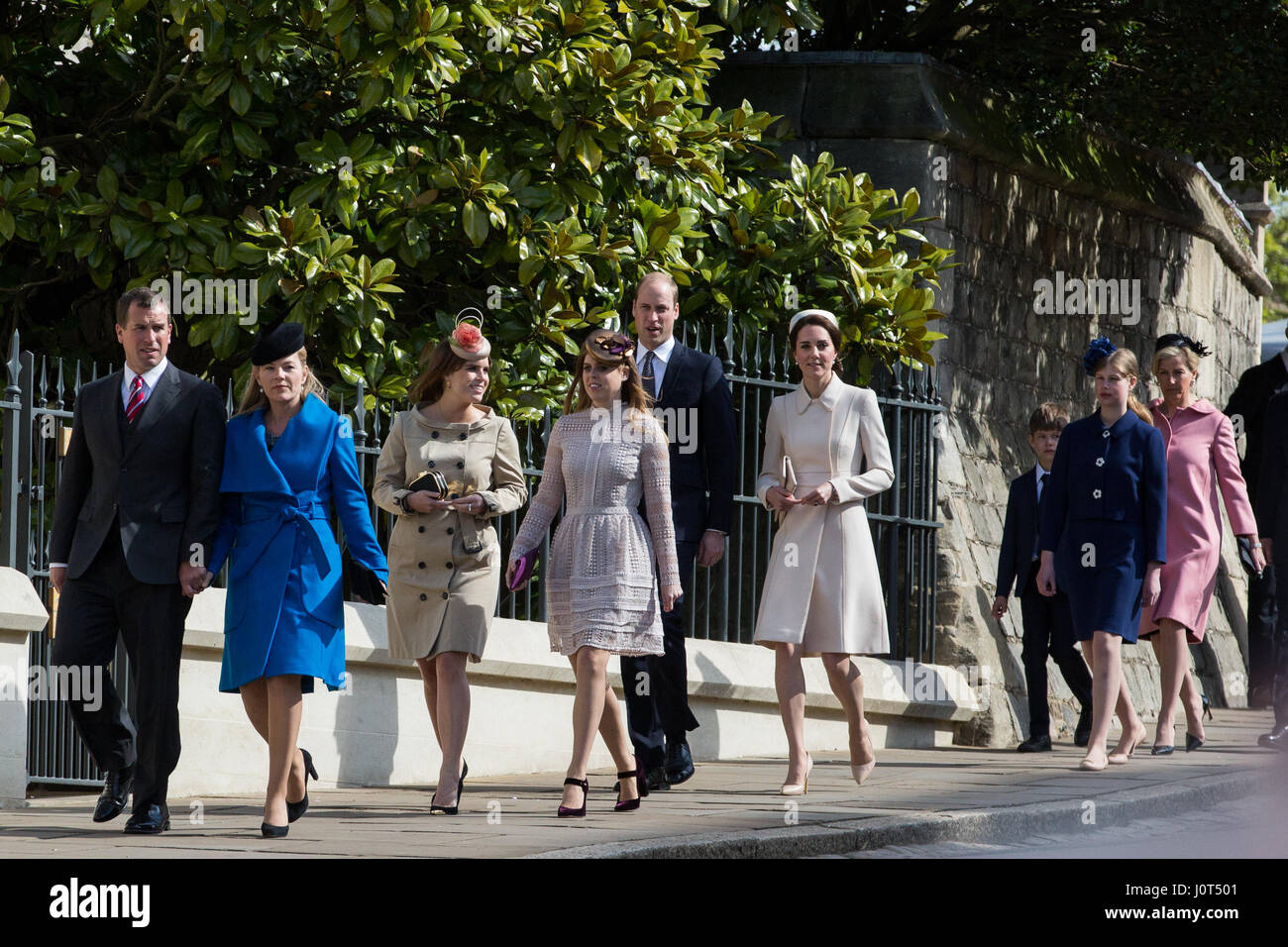 Windsor, UK. 16. April 2017. Mitglieder der königlichen Familie kommen, um den Ostersonntag Service an Str. Georges Kapelle in Windsor Castle zu besuchen. Bildnachweis: Mark Kerrison/Alamy Live-Nachrichten Stockfoto