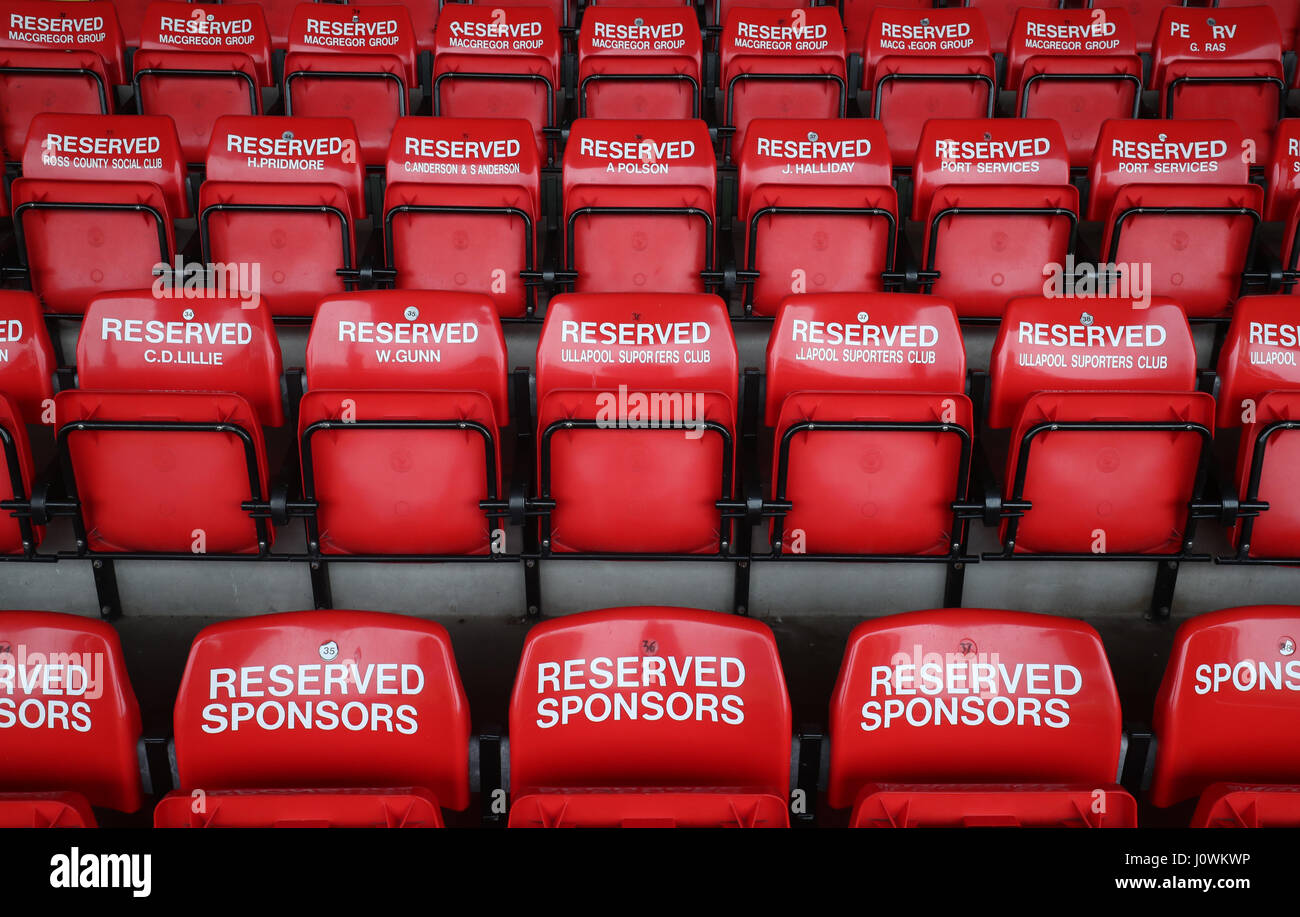 Eine Ansicht der Dauerkarte Inhaber Sitze vor der Ladbrokes Scottish Premier League match bei der globalen Energie-Stadion, Dingwall. Stockfoto