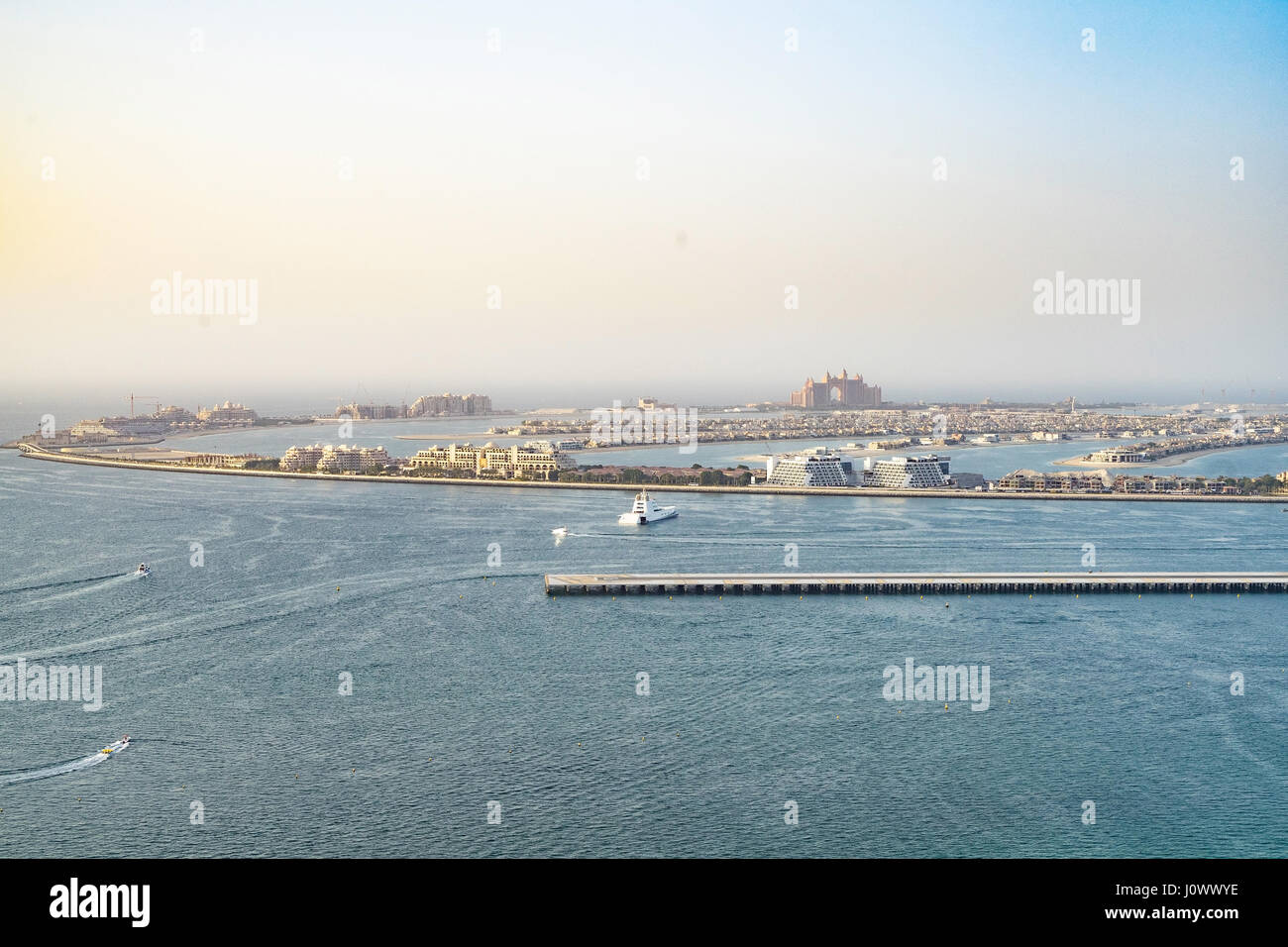 Dubai - 27.Januar: Draufsicht von Dubai The Palm und Hotels am Nachmittag am 27. Januar 2017. Stockfoto