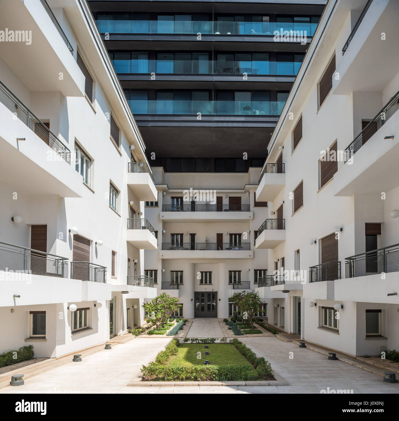 96 Hayarkon renoviert Bauhausgebäude von Bar Orian Architekten - 16. April 2017, Tel Aviv-Yafo, Israel Stockfoto