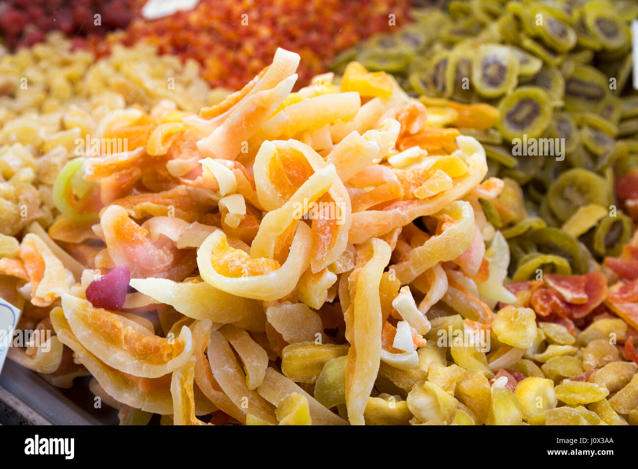 Frankreich, Nizza, Markt der Cours de Selaya, Les Ponchettes, stall, kandierten Fruchtstückchen zu verkaufen. Stockfoto