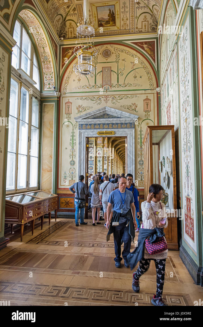 ST. PETERSBURG, Russland - 12. Juli 2016: Innere Raphael Loggien, Staatliche Eremitage, St. Petersburg, Russland Stockfoto