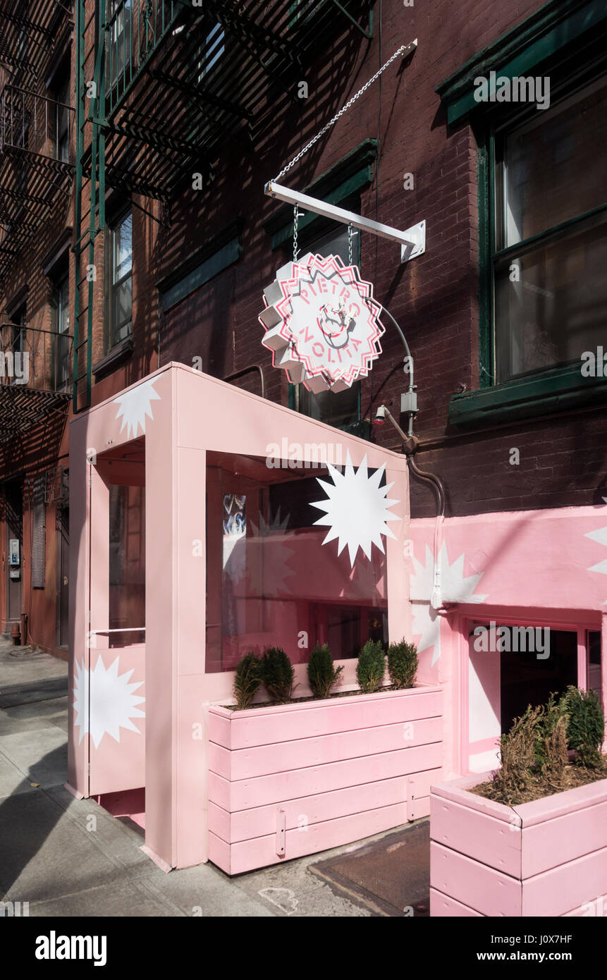 Rosa und weiße Front, Pietro Nolita, ein italienisches Restaurant in Lower Manhattan Stockfoto