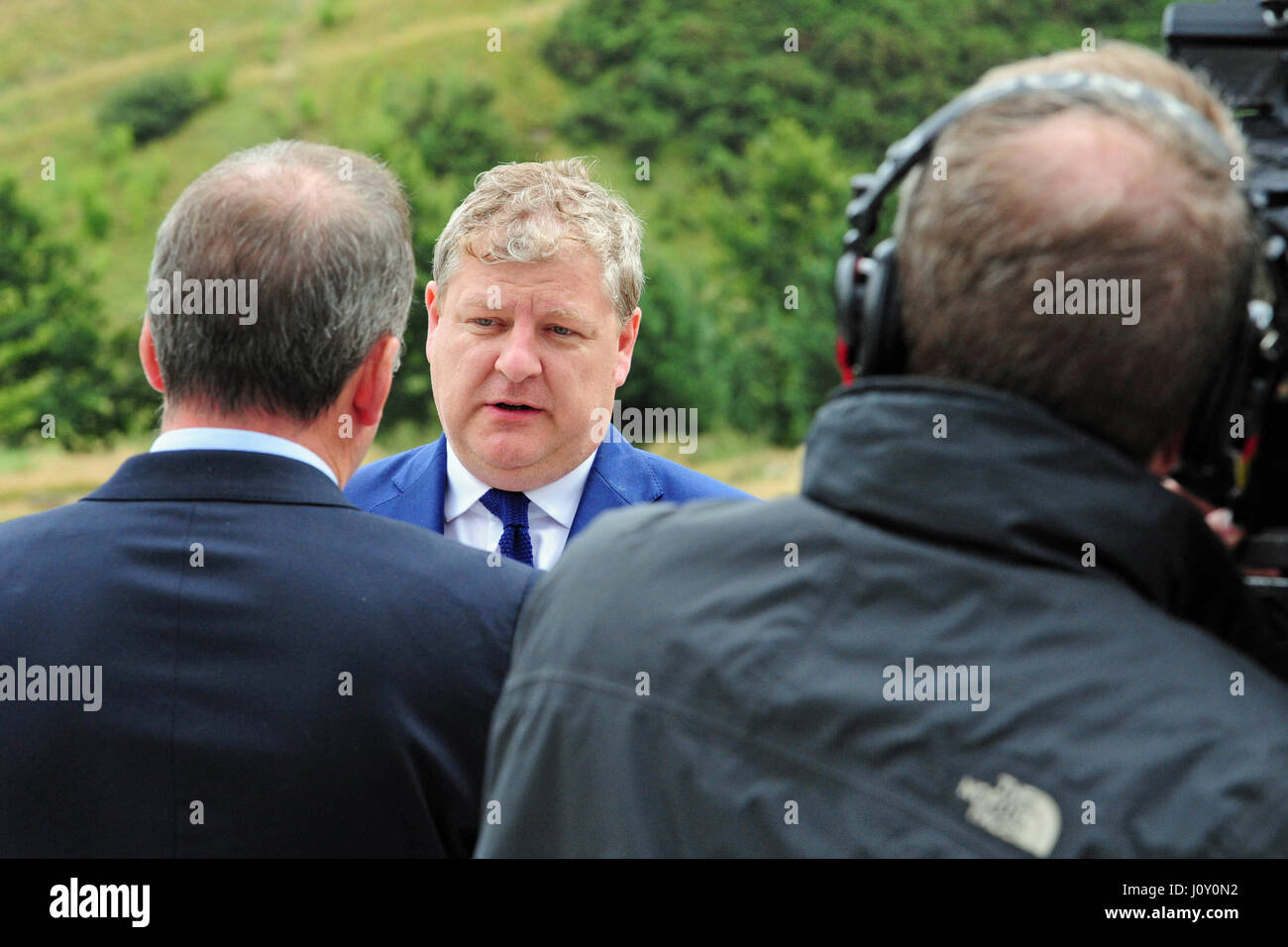 SNP Westminster Führer und Verteidigung Sprecher Angus Robertson gibt ein Interview nach einem Bericht von der unabhängigen Royal United Services Institute, die die Kosten für den Ausbau der Trident nuklearen Abschreckung aus Schottland, im Vergleich zu Schätzungen der unionistischen Parteien herunterspielt Stockfoto