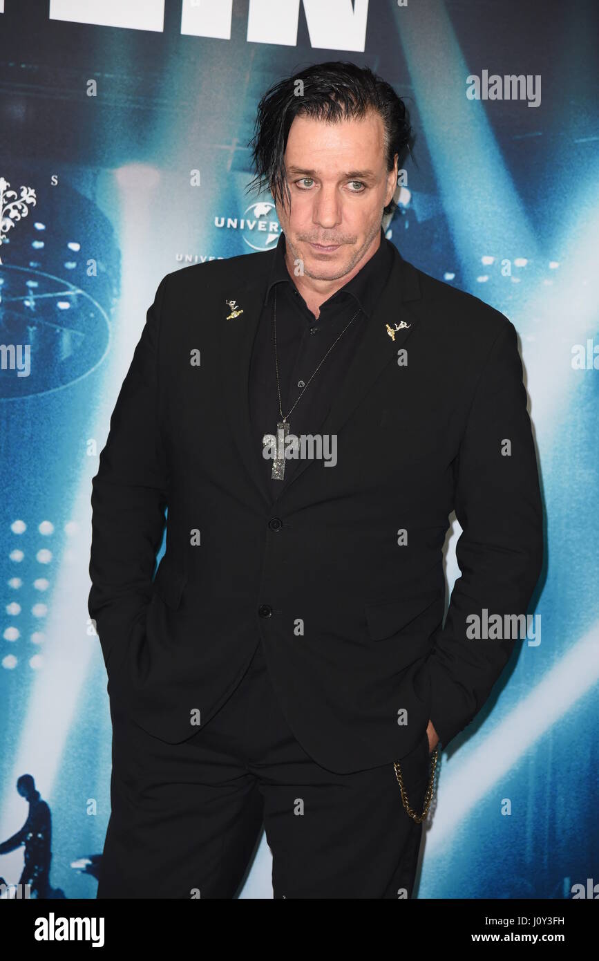 Rammstein: Paris' Konzertfilm - Weltpremiere auf der Volksbühne.  Mitwirkende: Bis Lindemann (Rammstein) wo: Berlin, Deutschland bei: 16. März 2017 Stockfoto