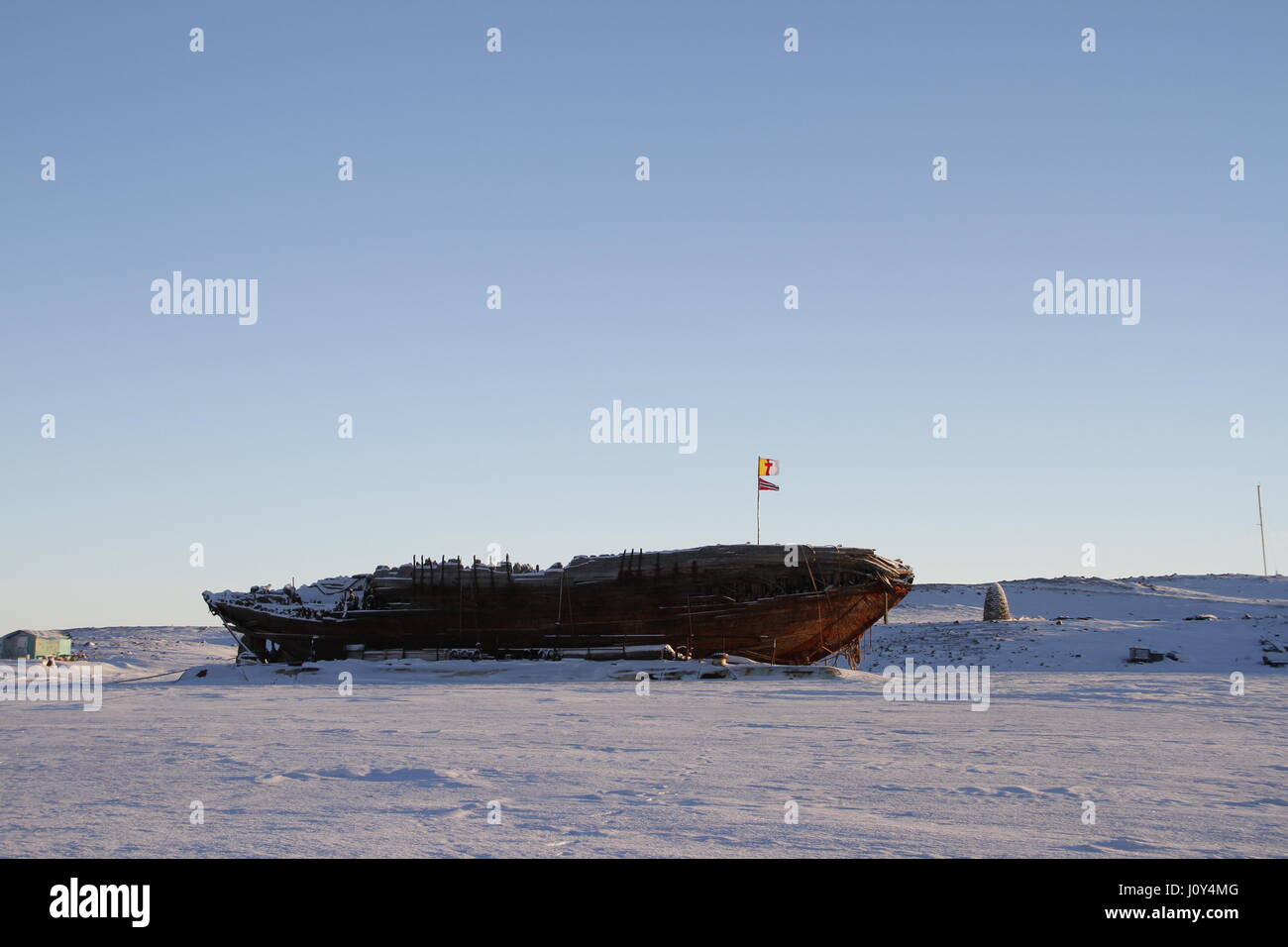 Schiffswrack bleibt die Maud in der Nähe von Cambridge Bay, benannt nach Königin Maud von Norwegen, ein Schiff gebaut für Roald Amundsen für seine Expedition in die Arktis. Stockfoto