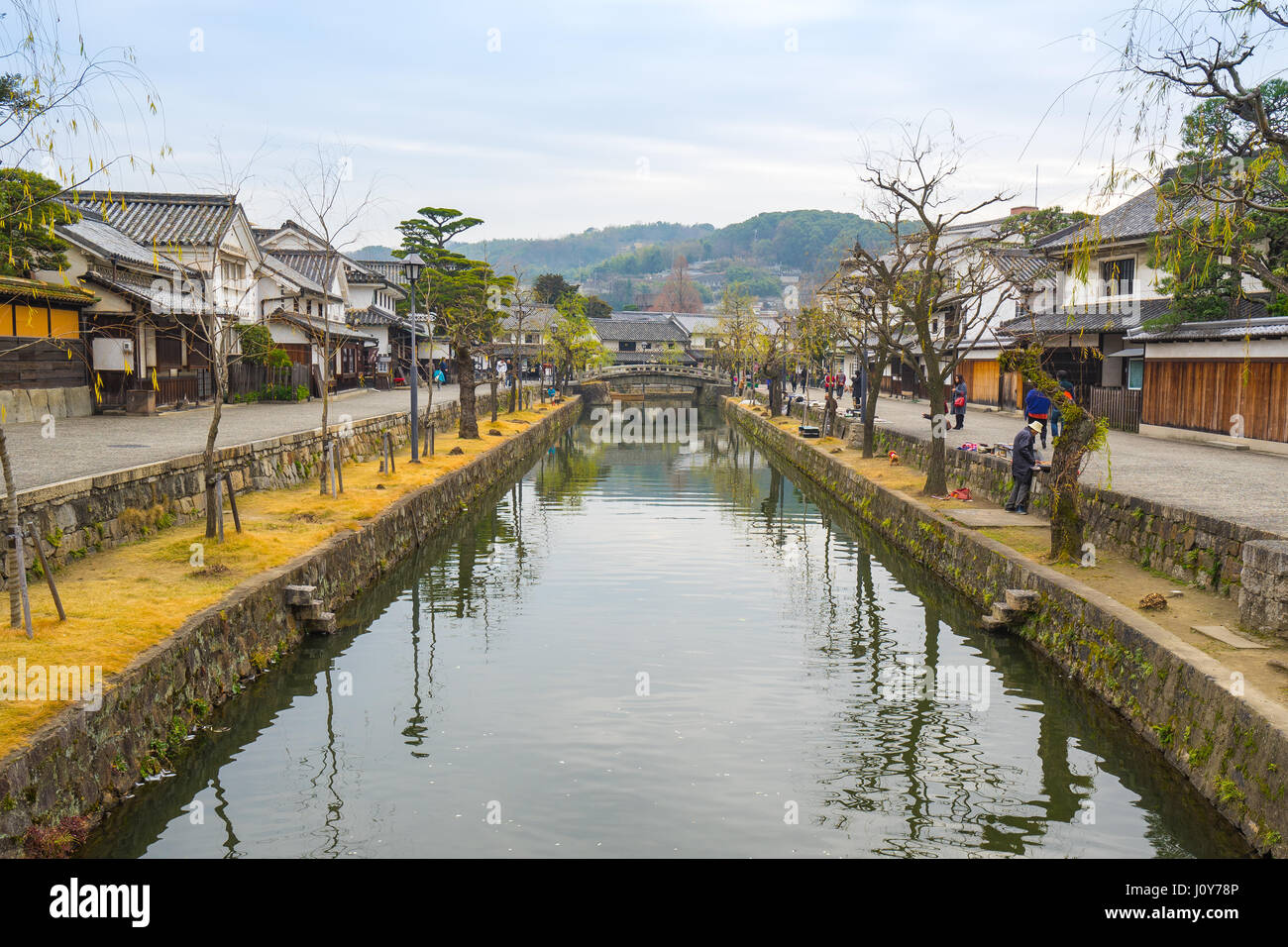 Okayama, Japan - 5. Januar 2016: Kurashiki ist eine historische Stadt im westlichen Präfektur Okayama, Japan, sitzen am Fluss Takahashi auf die Echtheitszertifikate Stockfoto