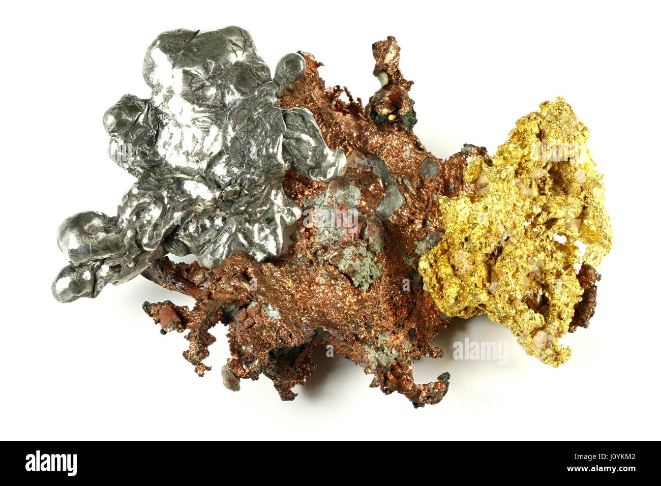 Gold, Silber und Kupfer Nuggets isoliert auf weißem Hintergrund Stockfoto