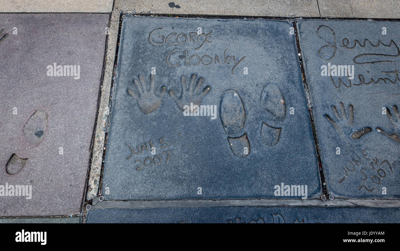 George Clooney Handabdrücke in Hollywood Boulevard vor Chinese Theater - Los Angeles-Kalifornien, USA Stockfoto
