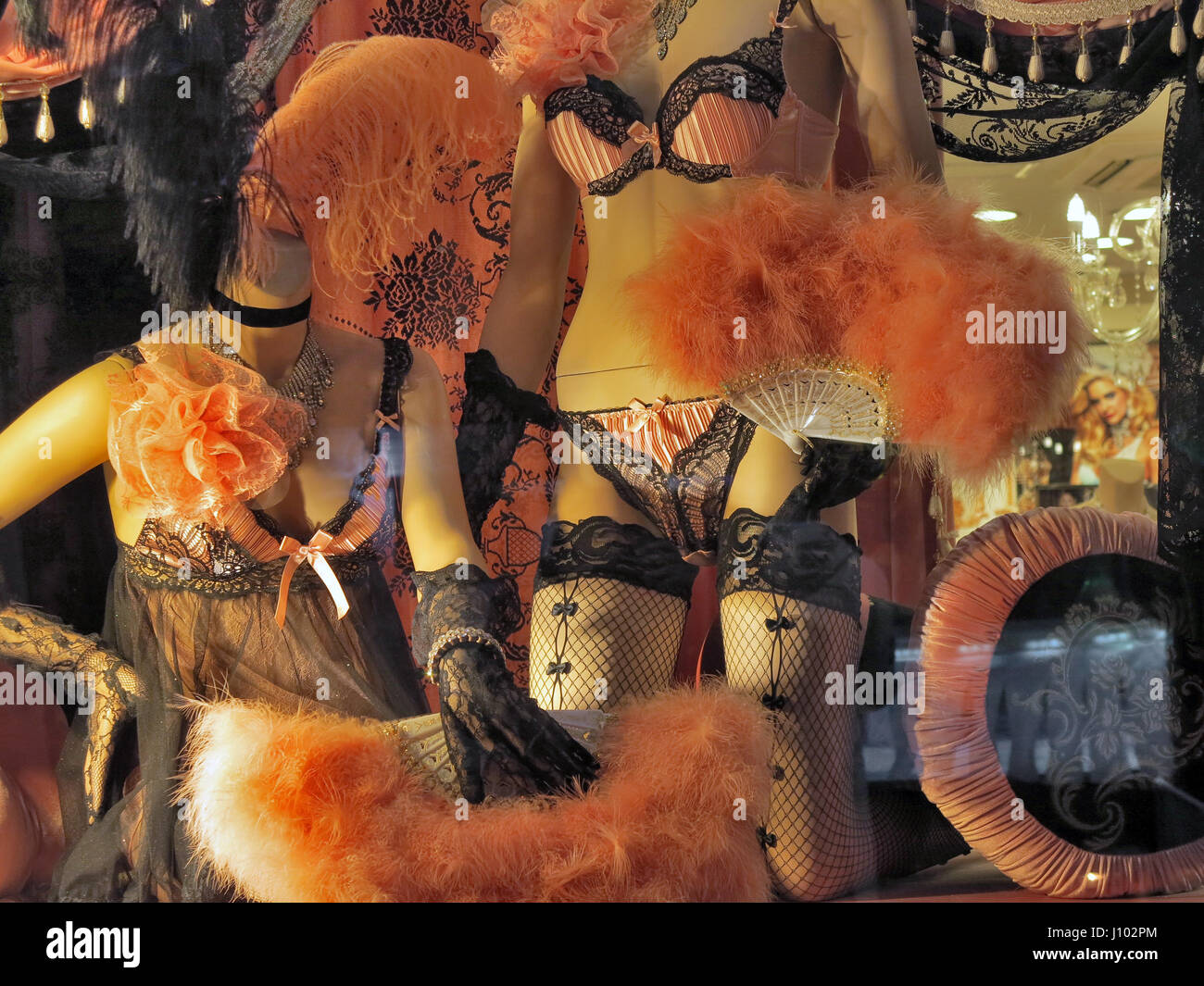 Malerische Aussicht auf stark befahrenen Straße in Myeongdong Seoul Südkorea Stockfoto