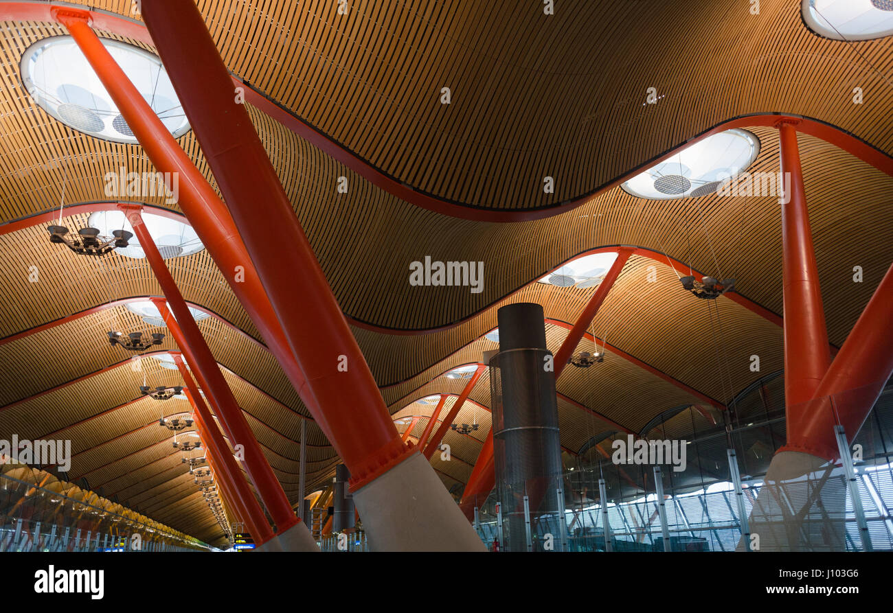 Das Dach auf dem Madrider Flughafen Barajas Flughafen in Spanien Stockfoto