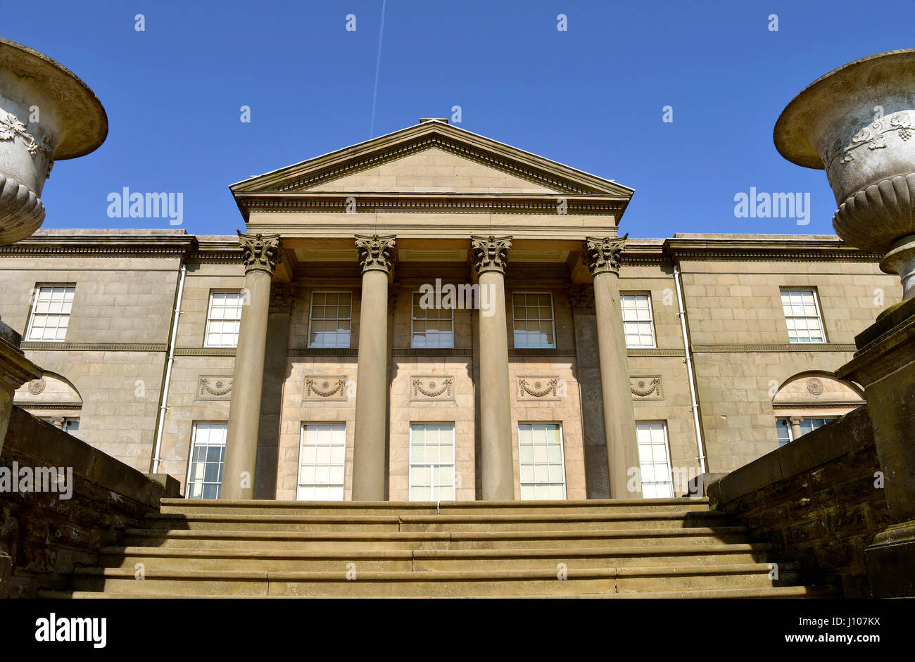 Die Südwand der Tatton Hall in Cheshire Stockfoto