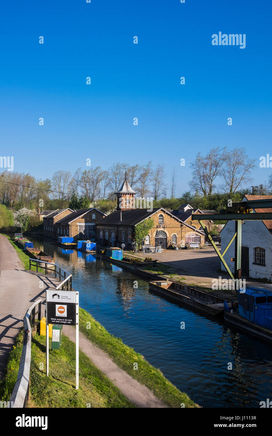 Grand Union Canal in Tring Gipfel & Reservoir, Hertfordshire, England, Großbritannien Stockfoto