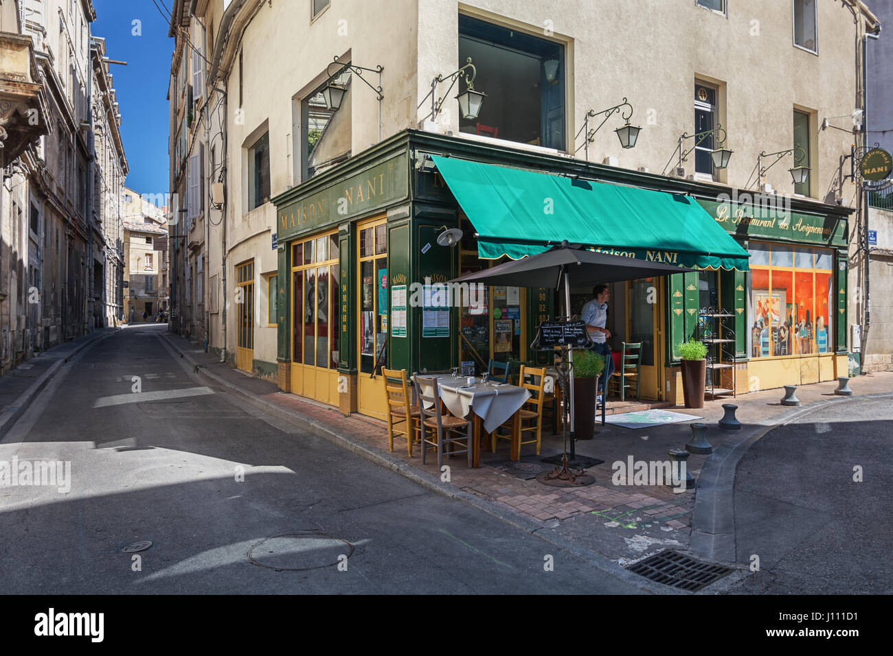 Avignon, Frankreich, 9. September 2016: Restaurant im historischen Zentrum von Avignon in Frankreich Stockfoto